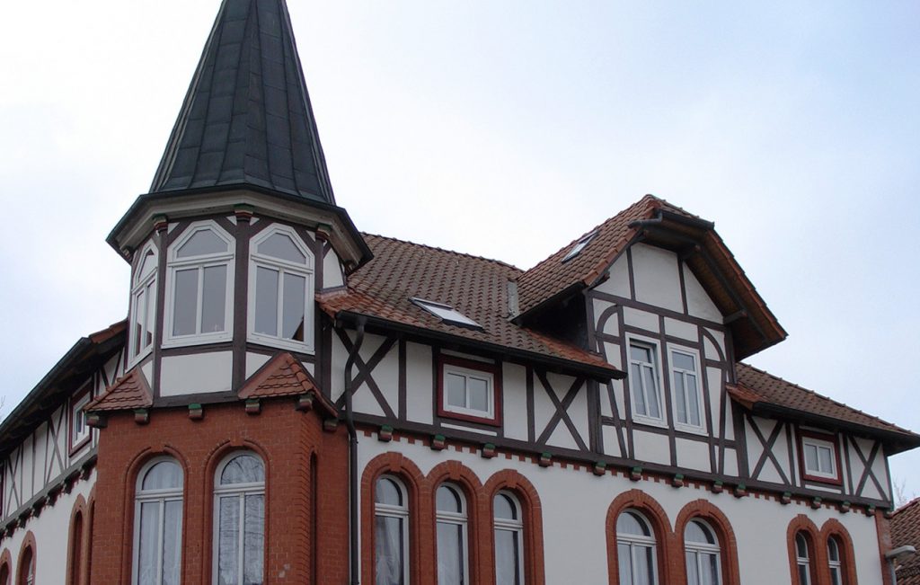 Steildach eines Wohnhauses in Heiligenstadt, Arbeit der Engelhardt Dach & Wand GmbH